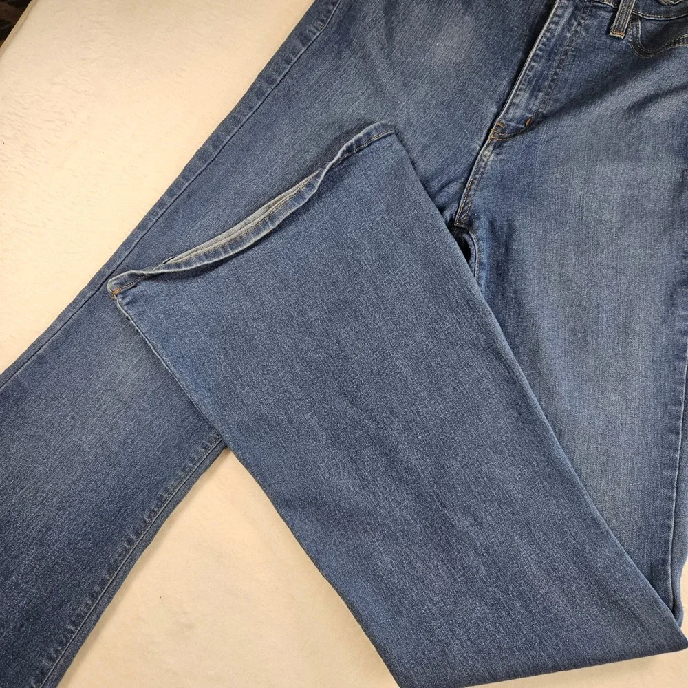 Vibrant MIU Womens High Waisted Flare Jeans Medium Wash Size 9 W28 P522 USA Made